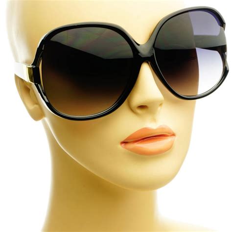 oversized vintage sunglasses for women.